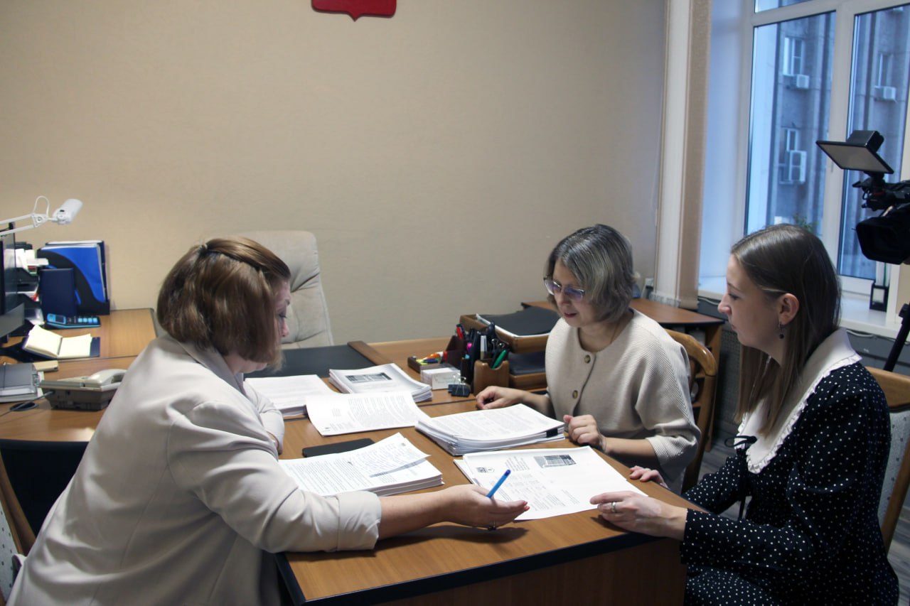 Сегодня в соответствии с Бюджетным кодексом Администрация города Абакана внесла на рассмотрение Совета депутатов города Абакана проект городского бюджета на 2026 год и на плановый период 2027 – 2028 годов Сегодня в соответствии с Бюджетным кодексом Администрация города Абакана внесла на рассмотрение Совета депутатов города Абакана проект городского бюджета на 2026 год и на плановый период 2027 – 2028 годов