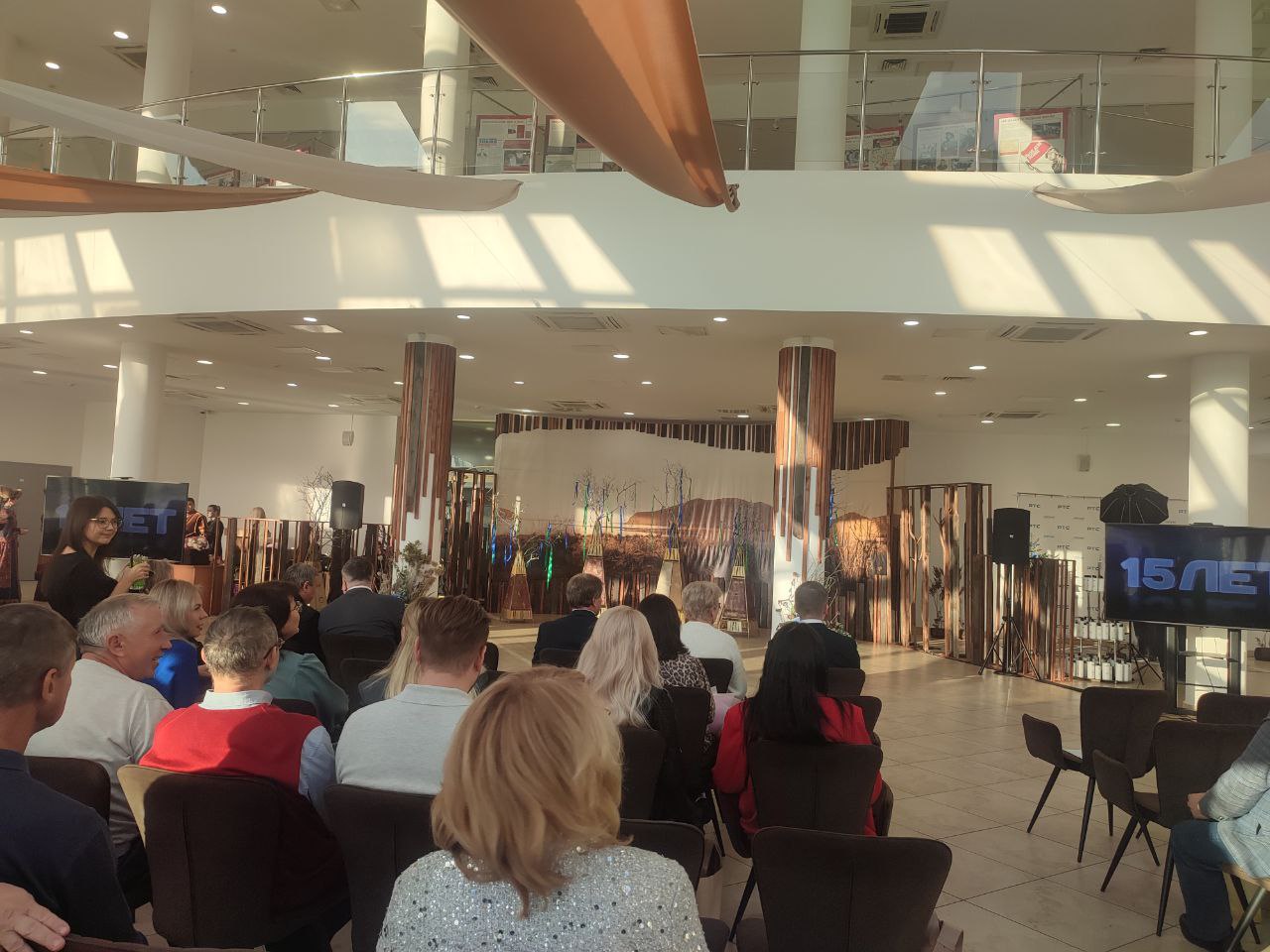 ТЕЛЕРАДИОКОМПАНИЯ РТС ОТМЕЧАЕТ 15-ЛЕТИЕ ТЕЛЕРАДИОКОМПАНИЯ РТС ОТМЕЧАЕТ 15-ЛЕТИЕ