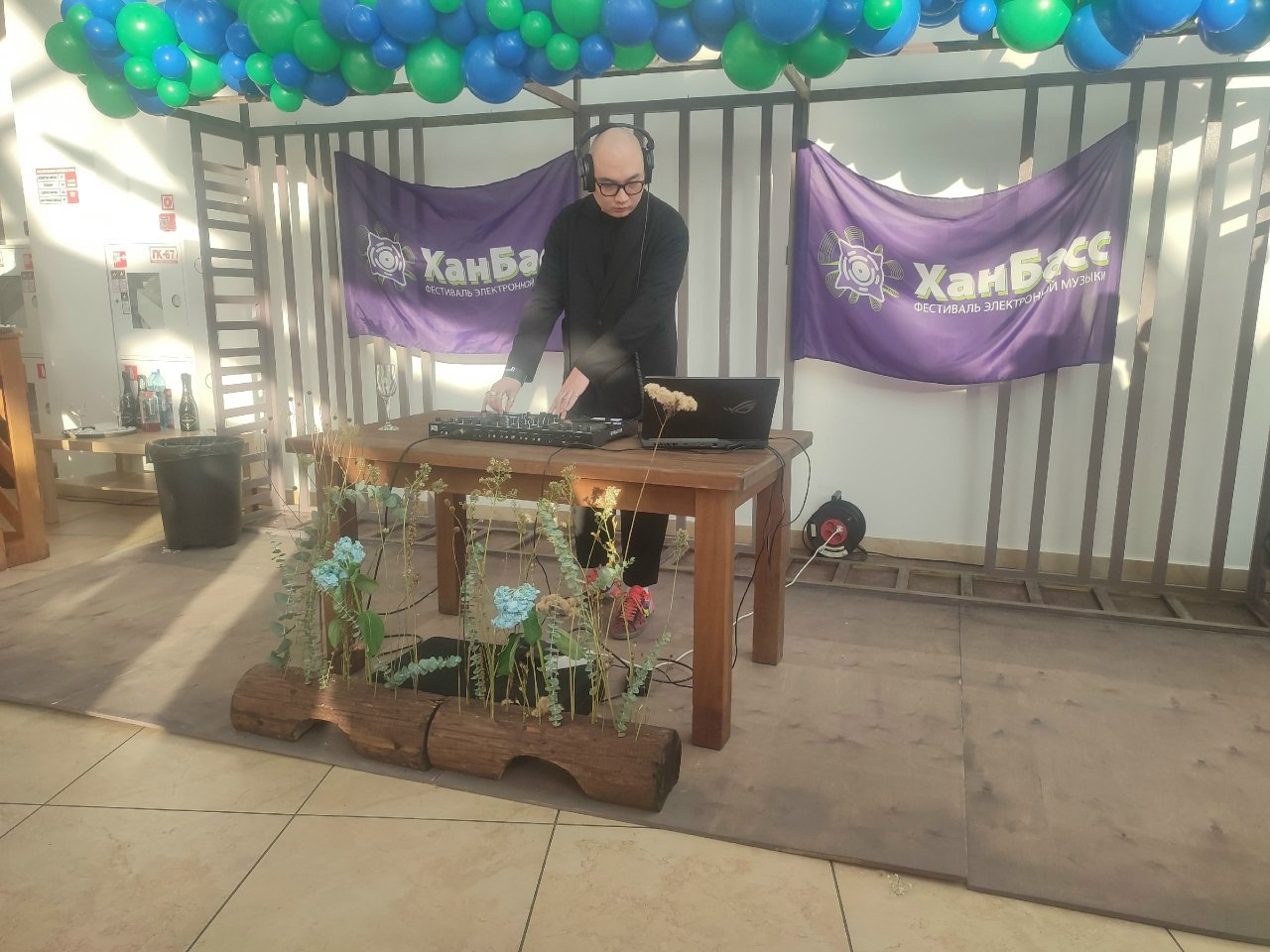 ТЕЛЕРАДИОКОМПАНИЯ РТС ОТМЕТИЛА 15-ЛЕТИЕ ТЕЛЕРАДИОКОМПАНИЯ РТС ОТМЕТИЛА 15-ЛЕТИЕ