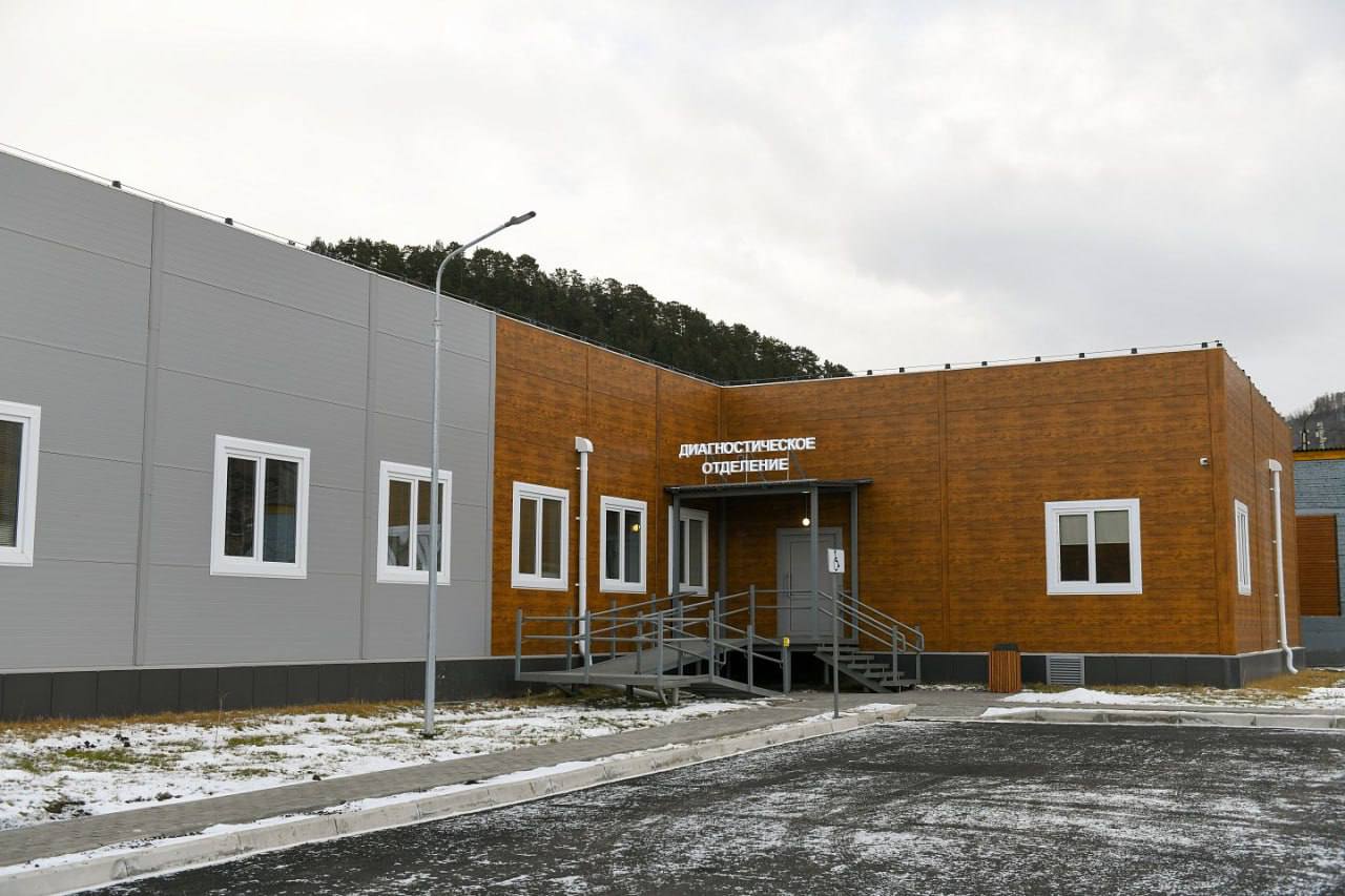 Укрепление аэроузла и развитие социальной инфраструктуры: Полпред Президента Анатолий Серышев работает в Хакасии Укрепление аэроузла и развитие социальной инфраструктуры: Полпред Президента Анатолий Серышев работает в Хакасии