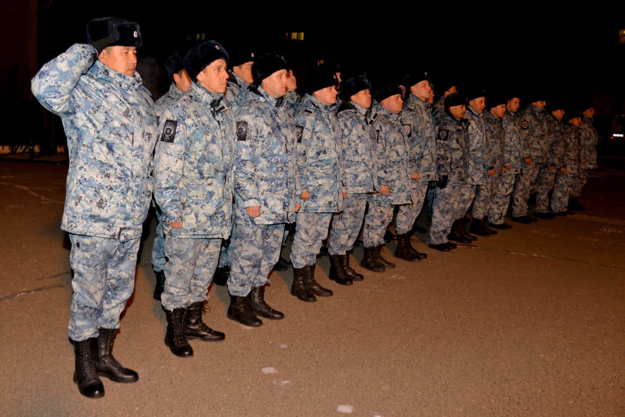 В Хакасии встретили сводный отряд полиции, вернувшийся с Северо-Кавказского региона В Хакасии встретили сводный отряд полиции, вернувшийся с Северо-Кавказского региона
