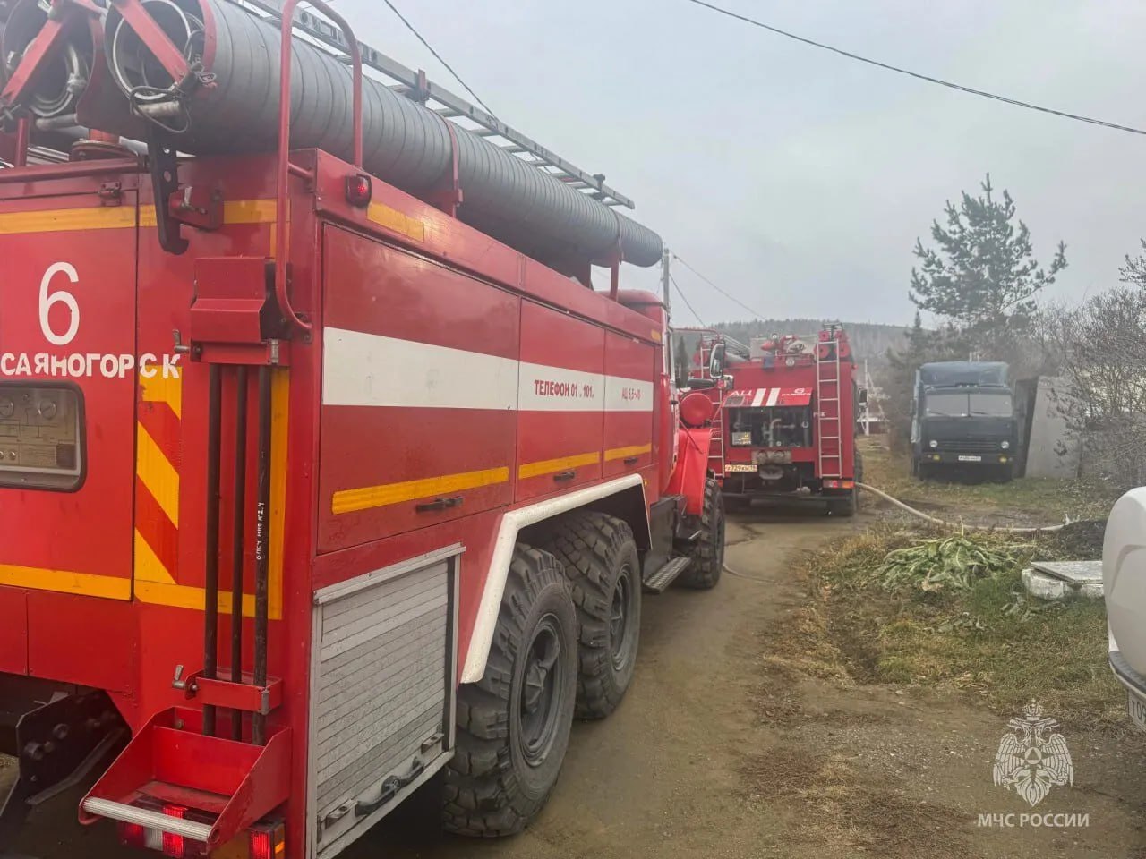 НА ВЫХОДНЫХ В ХАКАСИИ ТУШИЛИ 11 ПОЖАРОВ