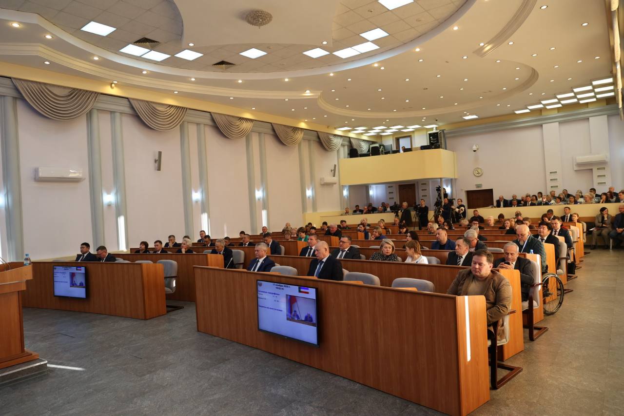 В Верховном Совете обсудили проект бюджета Хакасии: эксперты предупреждают о рисках В Верховном Совете обсудили проект бюджета Хакасии: эксперты предупреждают о рисках