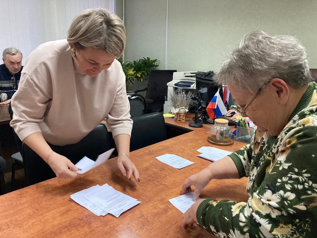 В Абакане и Саяногорске прошли первые организационные заседания территориальных избирательных комиссий В Абакане и Саяногорске прошли первые организационные заседания территориальных избирательных комиссий