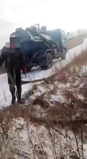 «Лицо своё покажи!»: 40 тысяч рублей выплатит водитель АС-машины за слив нечистот под Саяногорском