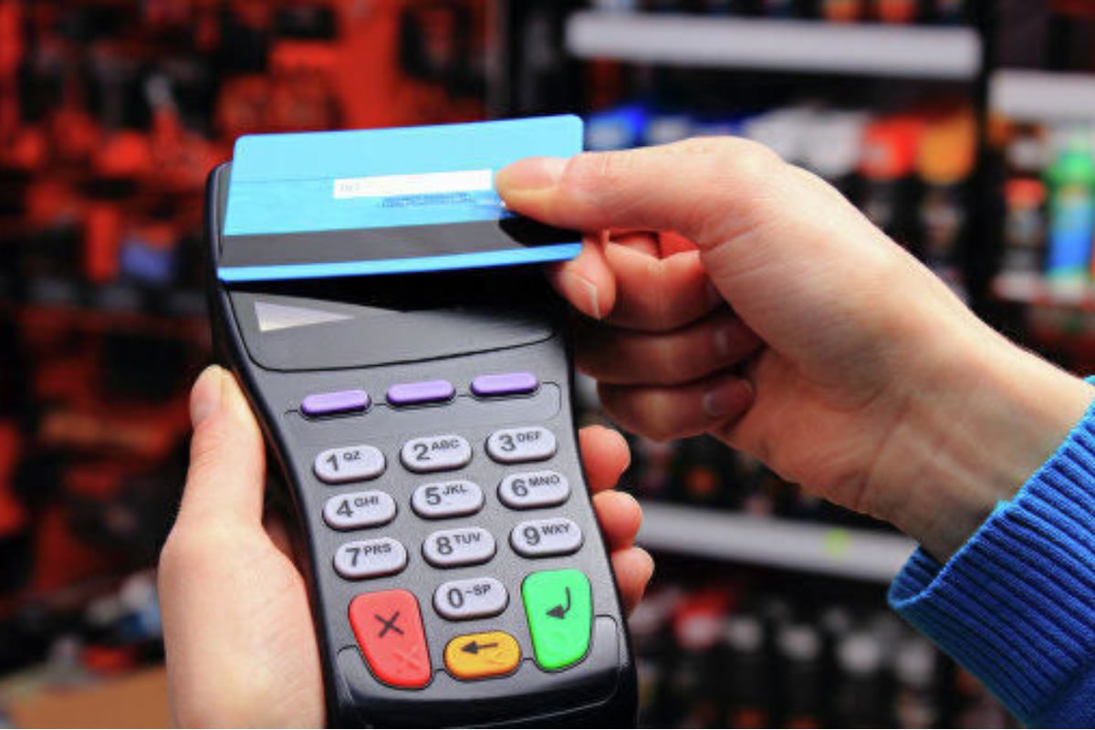 Жителя Красноярского края ждёт суд за кражу денег с банковской карты абаканца