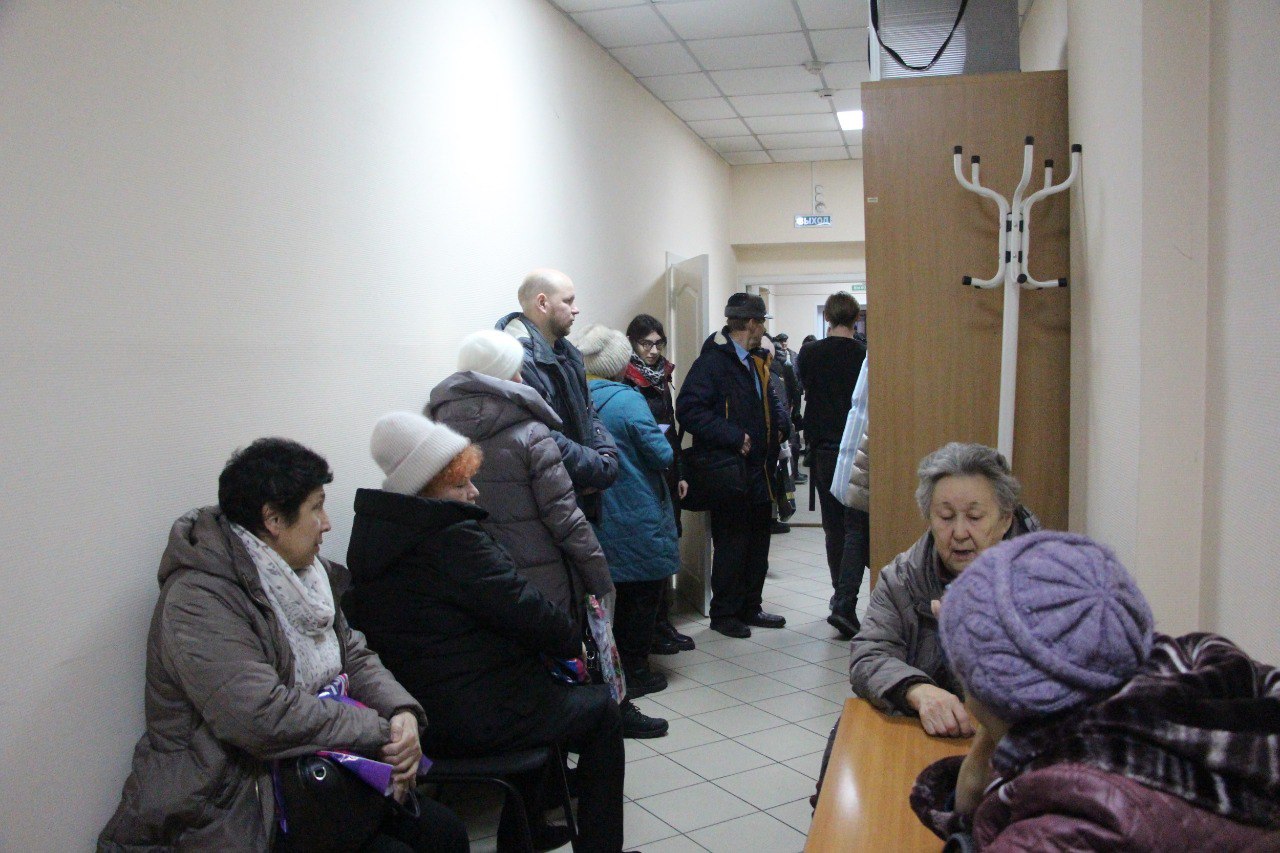 В Управлении коммунального хозяйства и транспорта Администрации города Абакана сегодня с утра был ажиотаж – горожане спешили подать заявления на замену твердотопливных котлов, установка которых в домовладениях абаканцев... В Управлении коммунального хозяйства и транспорта Администрации города Абакана сегодня с утра был ажиотаж – горожане спешили подать заявления на замену твердотопливных котлов, установка которых в домовладениях абаканцев...