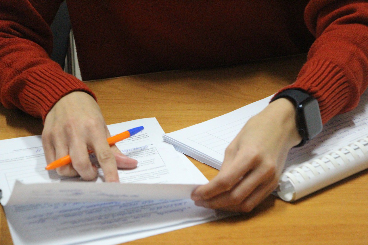 В Управлении коммунального хозяйства и транспорта Администрации города Абакана сегодня с утра был ажиотаж – горожане спешили подать заявления на замену твердотопливных котлов, установка которых в домовладениях абаканцев... В Управлении коммунального хозяйства и транспорта Администрации города Абакана сегодня с утра был ажиотаж – горожане спешили подать заявления на замену твердотопливных котлов, установка которых в домовладениях абаканцев...