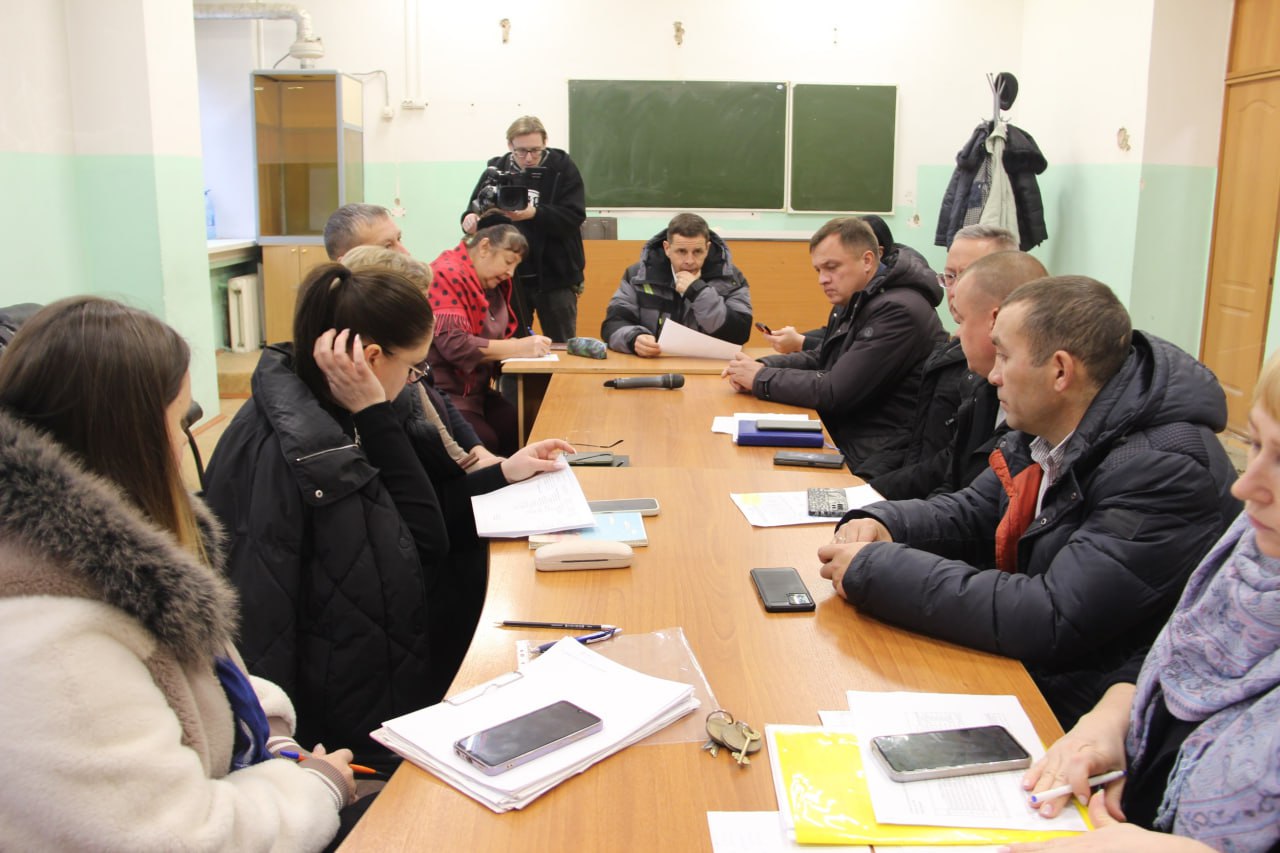 Новый подрядчик, выполняющий капитальный ремонт в школе № 1, – «Муниципальный жилищный фонд города Абакана» – держит хороший темп Новый подрядчик, выполняющий капитальный ремонт в школе № 1, – «Муниципальный жилищный фонд города Абакана» – держит хороший темп