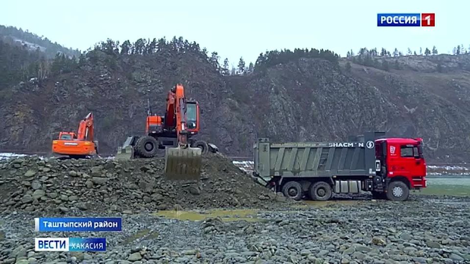 В Хакасии ремонтируют дамбы