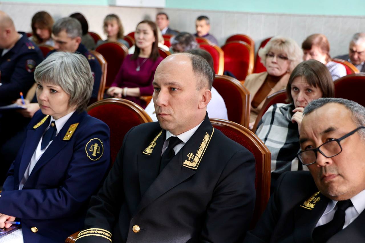 Выездной комитет: депутаты обсуждают проблемы территорий на местах Выездной комитет: депутаты обсуждают проблемы территорий на местах