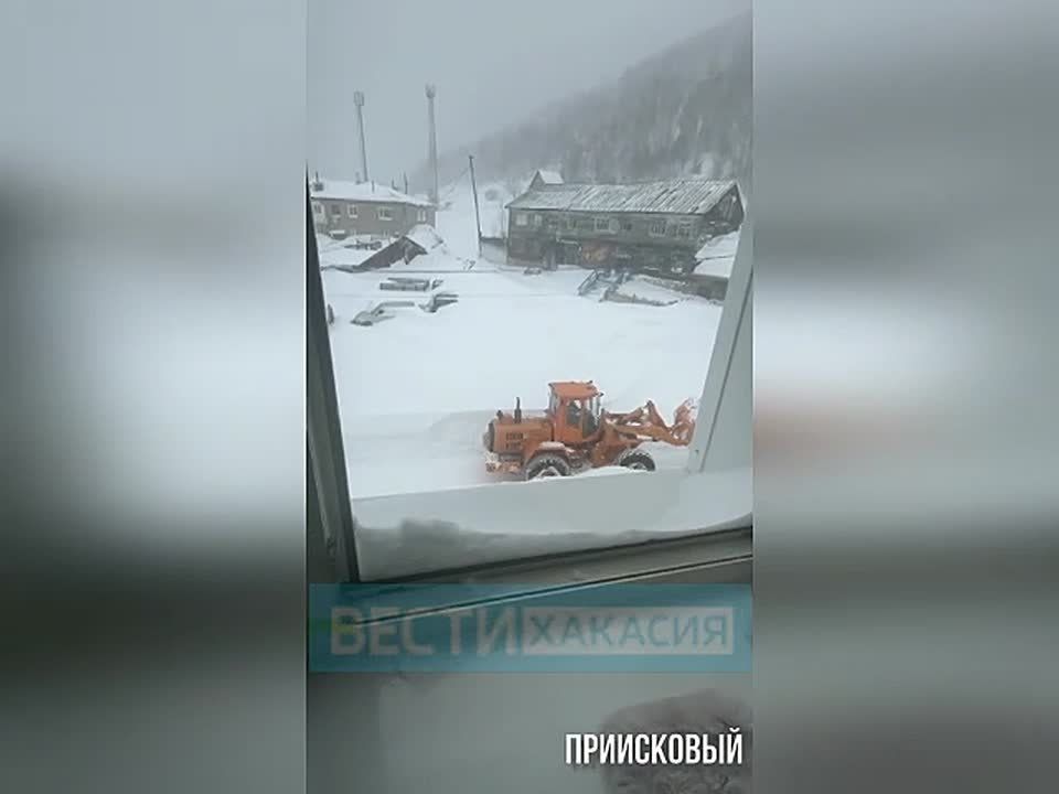 Погодными сюрпризами сегодняшнего дня делятся подписчики нашего канала