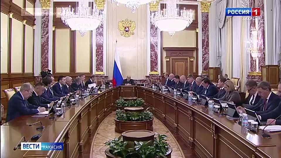 Хакасия получит деньги на повышение МРОТ