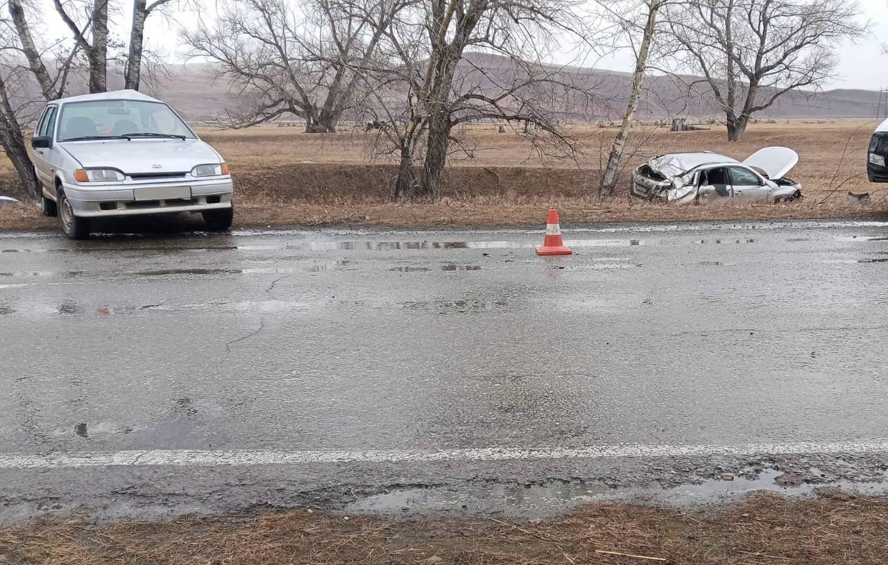 В Аскизском районе в ДТП пострадали 2 человека В Аскизском районе в ДТП пострадали 2 человека