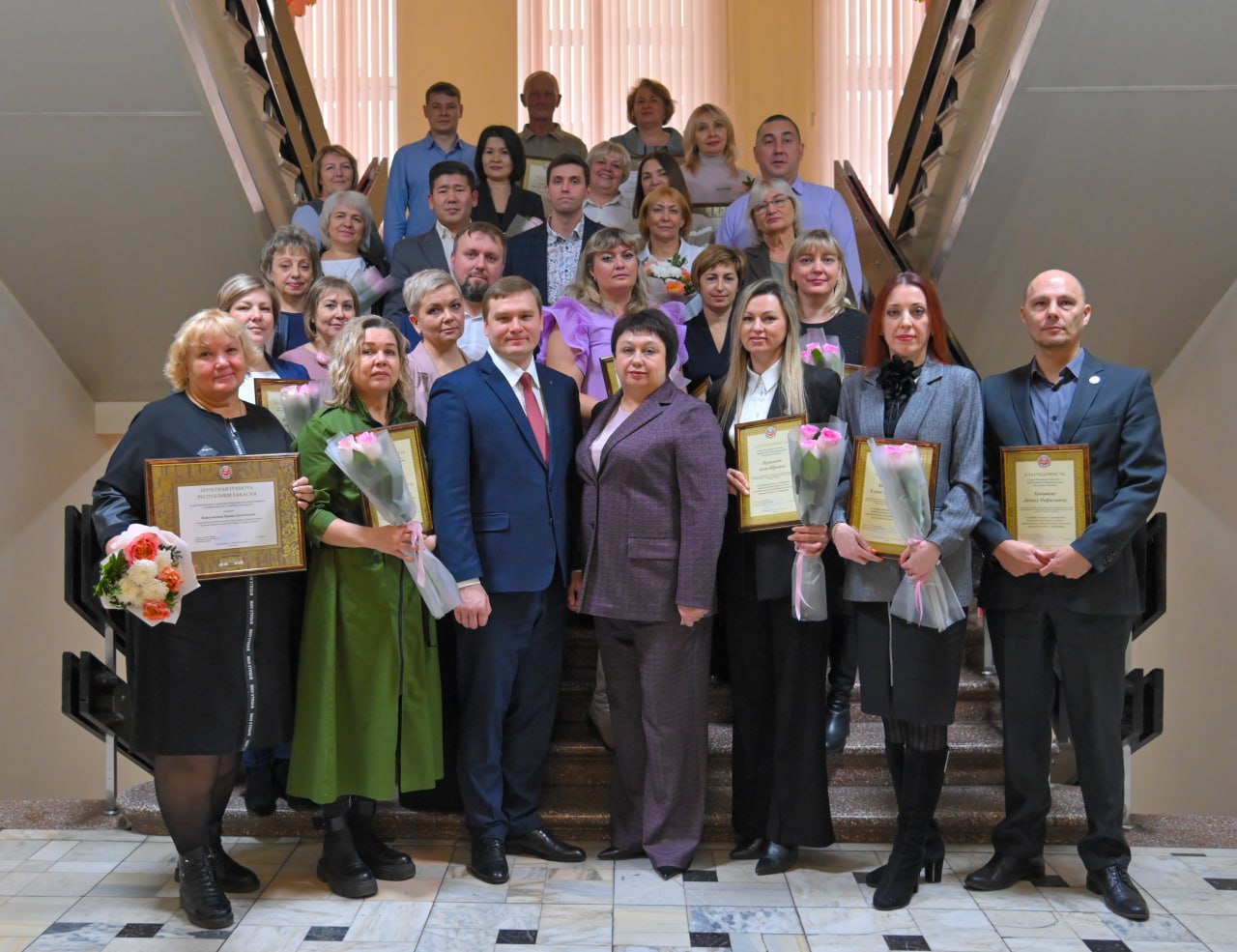 35 лет службе: в Хакасии чествовали налоговиков