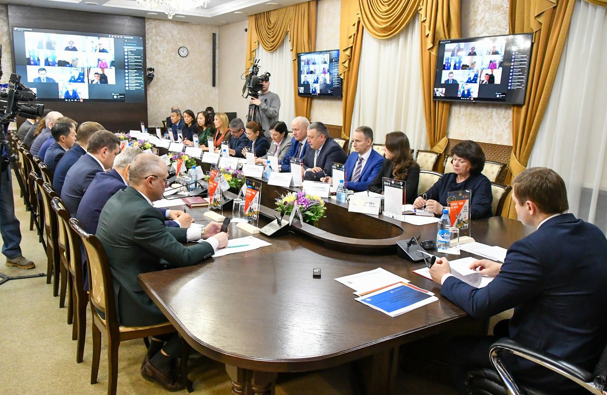 Валентин Коновалов о памятнике Сталину: К своей истории мы должны относиться с уважением