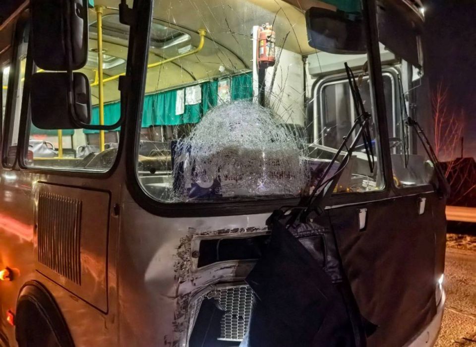 Автобус сбил 35-летнего мужчину в Минусинске