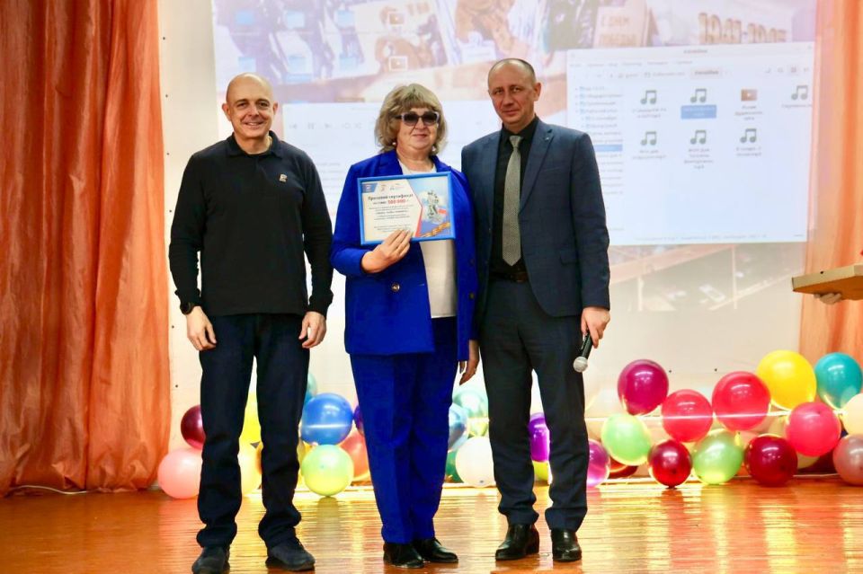 Музей Туимской школы по итогам конкурса "Знать, чтобы помнить» признан лучшим среди сельских в Сибирском федеральном округе. Победа весомая: на конкурс заявились более 2 тысяч участников из 82 регионов!