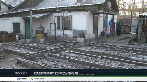 ЧЕРНОГОРСКУЮ ПЕНСИОНЕРКУ ПОЛГОДА ДЕРЖАТ НА "СУХОМ ПАЙКЕ"