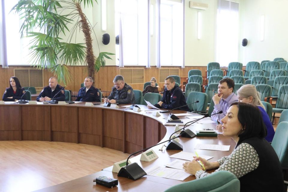 � ������������� ������ ������� �� ��������� ��������� �������� �� ������������ ��������� �������� ������������ ����������� �������������, ������������� ����������� � �����������, ������������� �� ������������ �� �������...