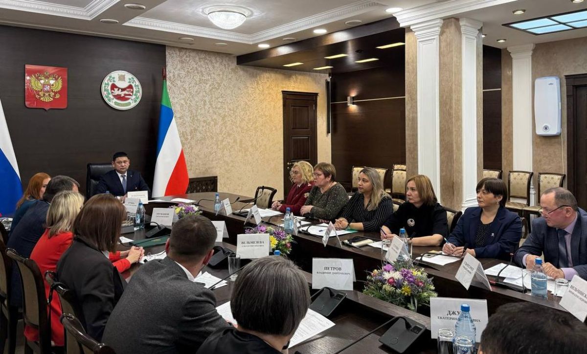В правительстве Хакасии состоялось очередное заседание региональной комиссии по противодействию незаконному обороту промышленной продукции