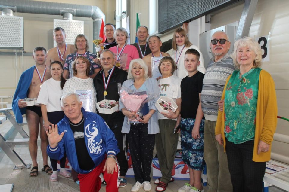 В Абакане состоялся турнир по плаванию среди ветеранов органов внутренних дел Хакасии