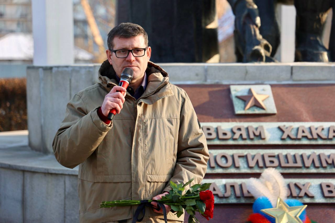 Александр Пащенко: «Свои Герои есть на каждом историческом рубеже» Александр Пащенко: «Свои Герои есть на каждом историческом рубеже»