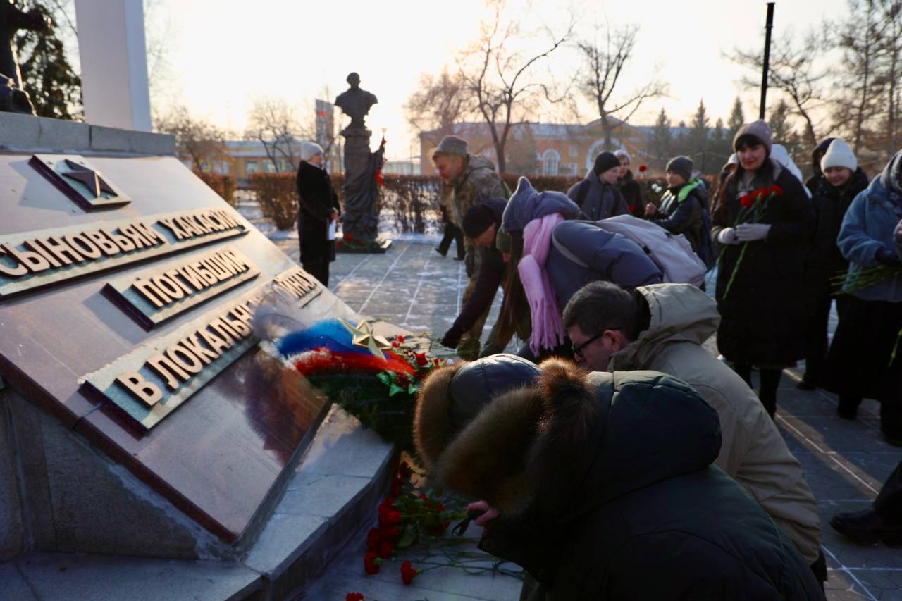 Александр Пащенко: «Свои Герои есть на каждом историческом рубеже» Александр Пащенко: «Свои Герои есть на каждом историческом рубеже»