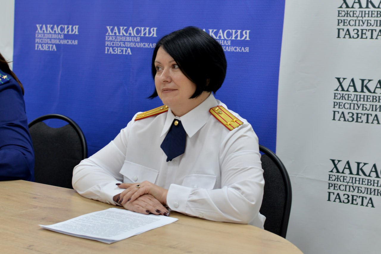 В Хакасии состоялся брифинг на тему противодействия коррупционным преступлениям В Хакасии состоялся брифинг на тему противодействия коррупционным преступлениям