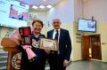 Сергей Сокол вручил награду Любови Аешиной