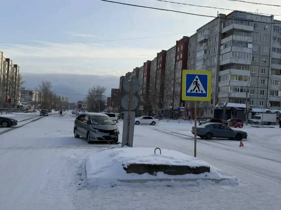 В Саяногорске в ДТП пострадал водитель