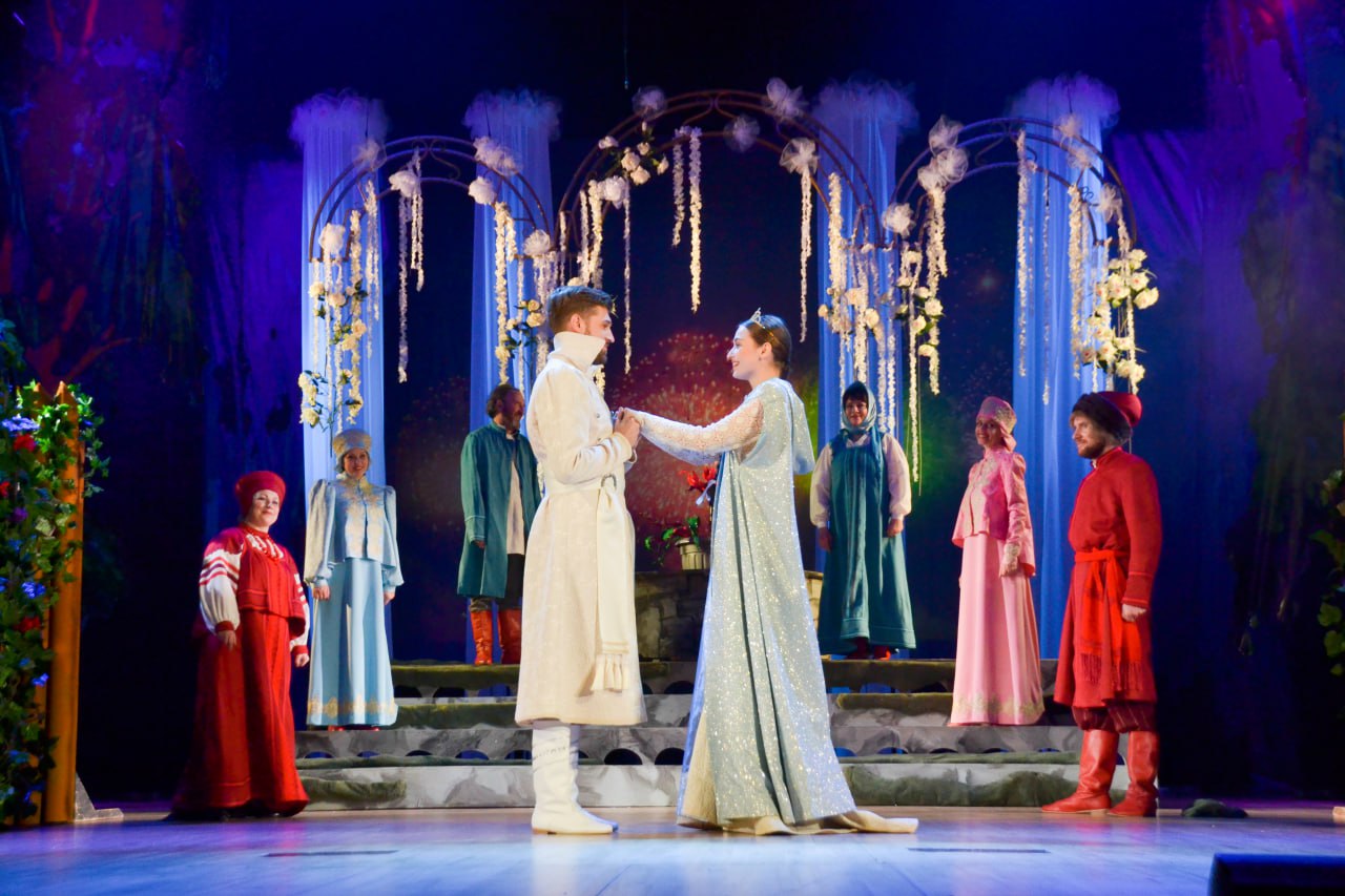 Благотворительный спектакль «Аленький цветочек» (6+) в поддержку бойцов СВО покажет театр имени М.Ю. Лермонтова