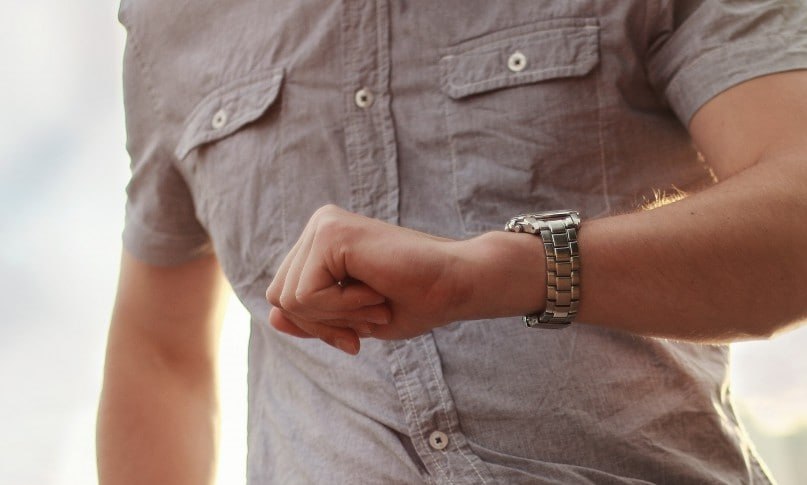 ЖИТЕЛЕЙ ХАКАСИИ ХОТЯТ ПЕРЕВЕСТИ НА 6-ЧАСОВОЙ РАБОЧИЙ ДЕНЬ