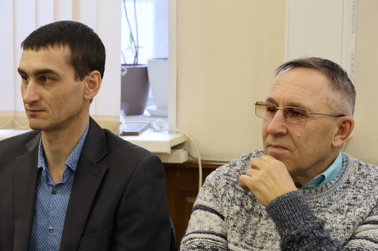 Сегодня нашему замечательному Концертному духовому оркестру – 35 лет! Cо знаменательной датой коллектив в неформальной обстановке в городской администрации поздравили министр культуры Республики Хакасия Светлана Окольникова... Сегодня нашему замечательному Концертному духовому оркестру – 35 лет! Cо знаменательной датой коллектив в неформальной обстановке в городской администрации поздравили министр культуры Республики Хакасия Светлана Окольникова...