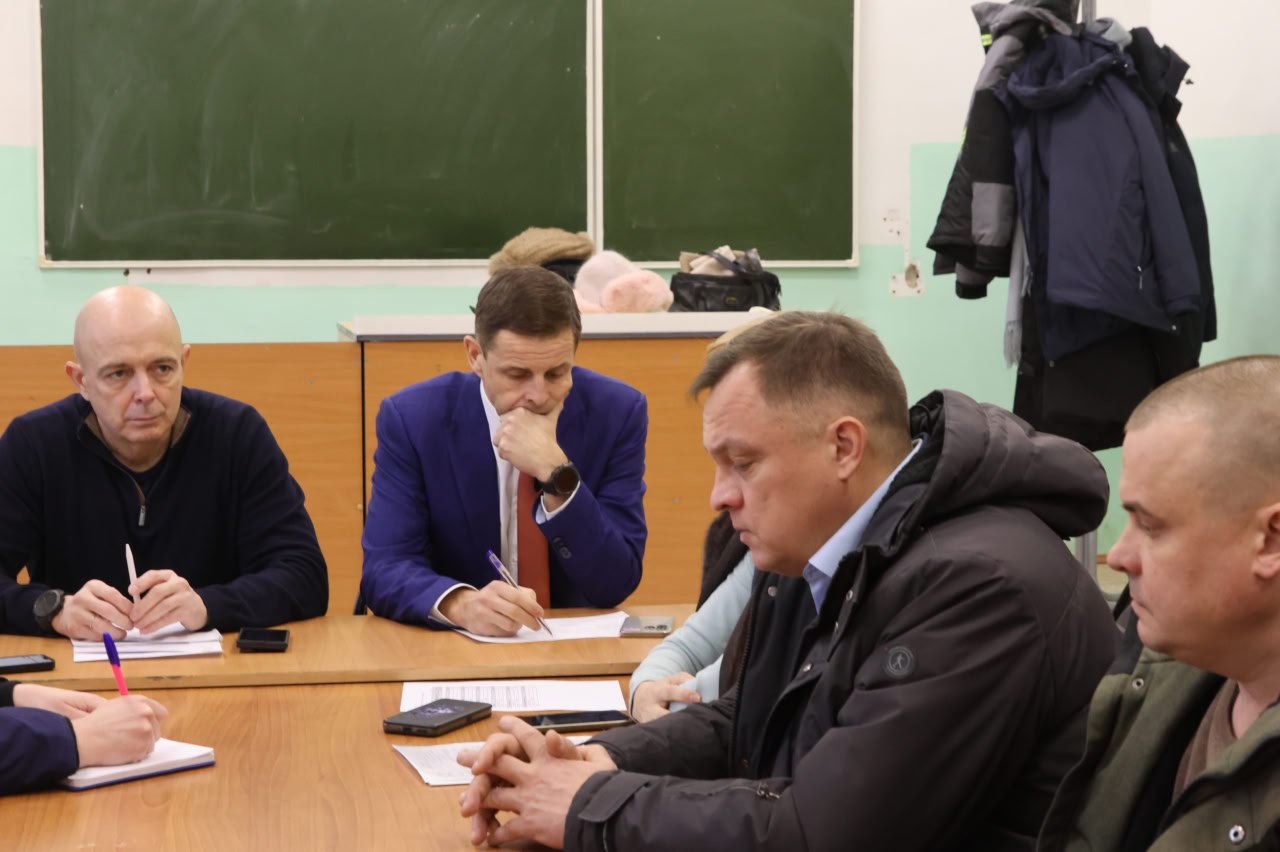 В абаканской школе № 1 продолжается капитальный ремонт по национальному проекту «Молодёжь и дети», федеральной программе «Модернизация школьных систем образования» В абаканской школе № 1 продолжается капитальный ремонт по национальному проекту «Молодёжь и дети», федеральной программе «Модернизация школьных систем образования»