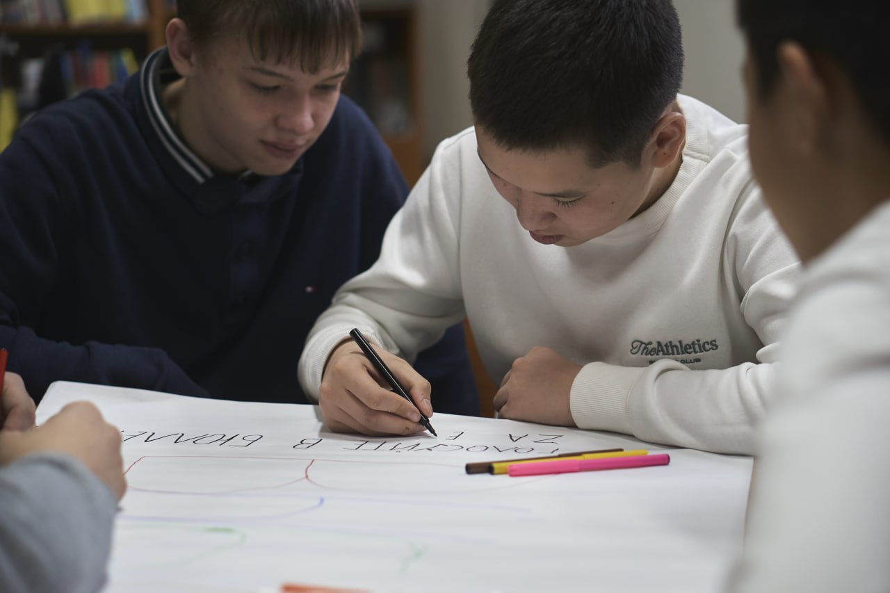 Сегодня специалисты Избиркома Хакасии встретились с людьми будущего Сегодня специалисты Избиркома Хакасии встретились с людьми будущего