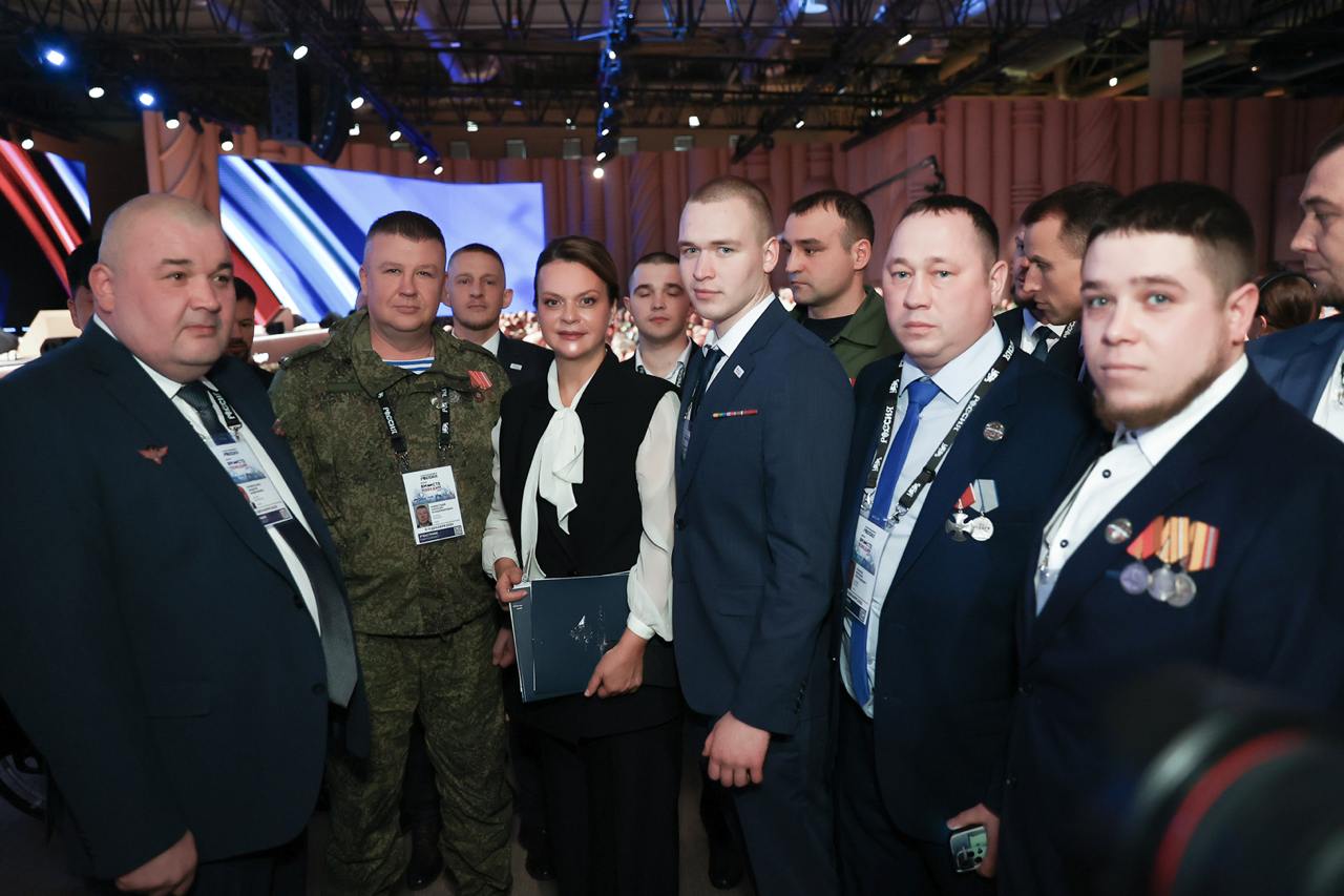 Более 1000 героев со всей страны принимают участие в Форуме ветеранов специальной военной операции «Вместе победим!» Более 1000 героев со всей страны принимают участие в Форуме ветеранов специальной военной операции «Вместе победим!»