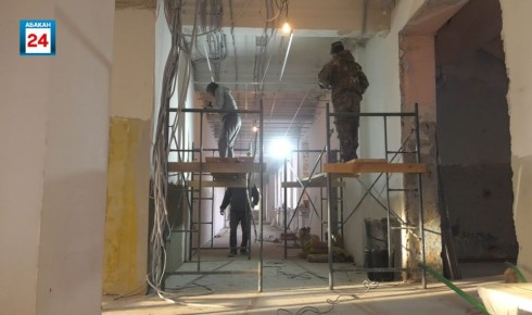 Первая школа Абакана откроется после капремонта в апреле 2026-го, а обязательства по нацпроекту будут выполнены до конца года