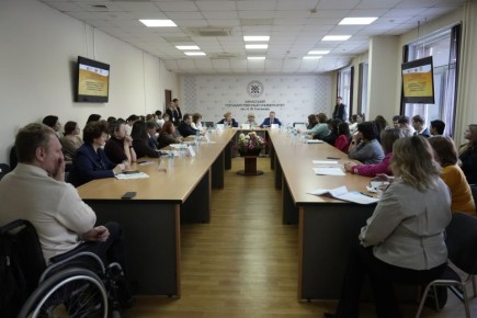 В Хакасии отметили Международный день прав человека — в ХГУ прошел круглый стол о том, как лучше защищать права и возможности молодежи