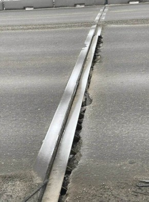 С 12 декабря с 09:00 до окончания работ будет ограничено движение по Коммунальному мосту по правой полосе при движении на въезд в город