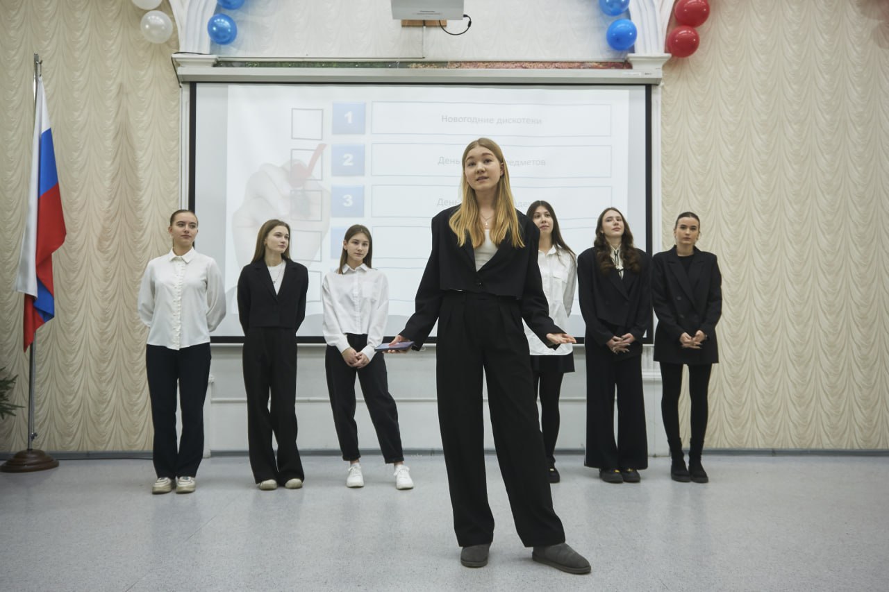 Сегодня специалисты Избиркома Хакасии встретились с людьми будущего Сегодня специалисты Избиркома Хакасии встретились с людьми будущего