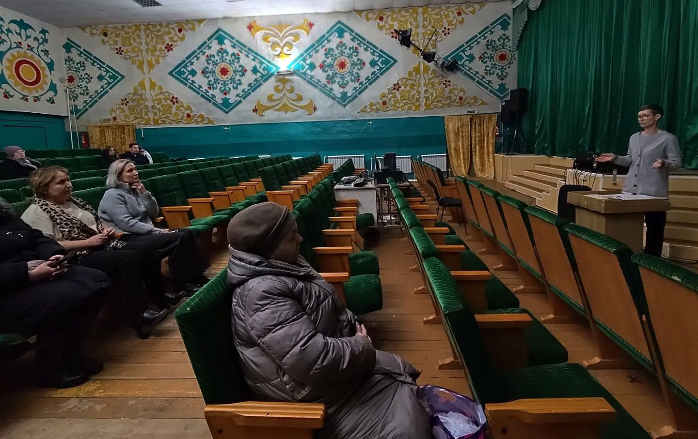 Жители Бейского района узнали, как защитить свои деньги Жители Бейского района узнали, как защитить свои деньги