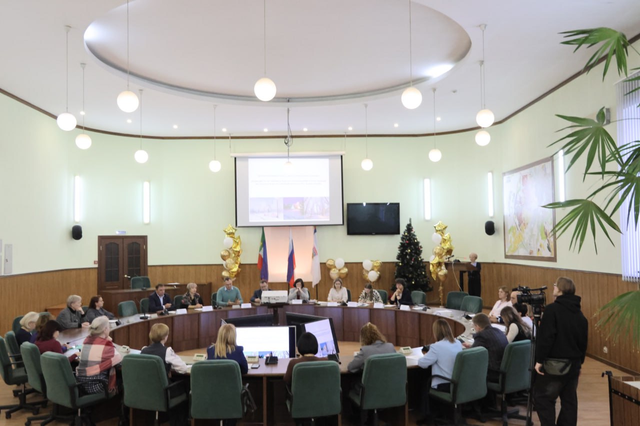 15 декабря в городской администрации состоялись публичные слушания по проекту решения Совета депутатов города Абакана «О бюджете муниципального образования город Абакан на 2026 год и на плановый период 2027 и 2028 годов»