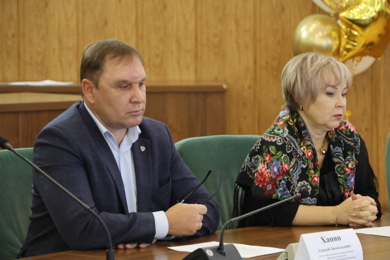 15 декабря в городской администрации состоялись публичные слушания по проекту решения Совета депутатов города Абакана «О бюджете муниципального образования город Абакан на 2026 год и на плановый период 2027 и 2028 годов» 15 декабря в городской администрации состоялись публичные слушания по проекту решения Совета депутатов города Абакана «О бюджете муниципального образования город Абакан на 2026 год и на плановый период 2027 и 2028 годов»