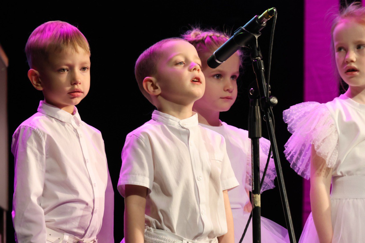 Концерт-память, концерт-благодарность, концерт-признание человеку, оставившему яркий след в истории Абакана, города, который по прошествии времени так и продолжает жить «в режиме Булакина» Концерт-память, концерт-благодарность, концерт-признание человеку, оставившему яркий след в истории Абакана, города, который по прошествии времени так и продолжает жить «в режиме Булакина»