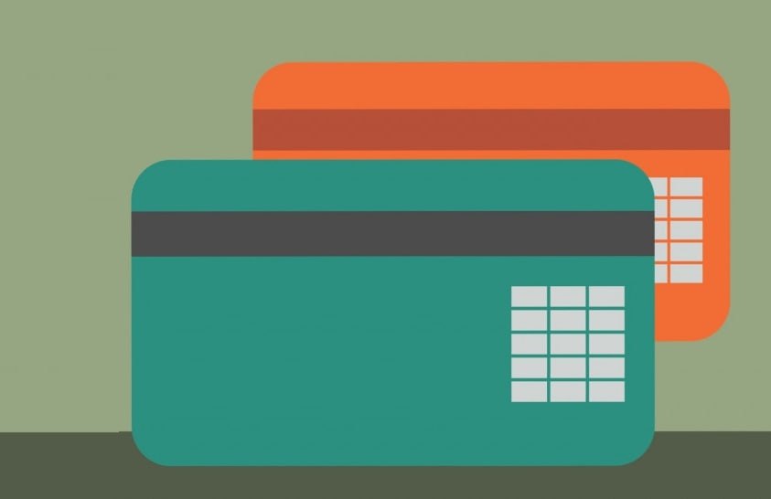 В РОССИИ СПОРЯТ ОБ ОГРАНИЧЕНИИ ЧИСЛА КАРТ НА ЧЕЛОВЕКА