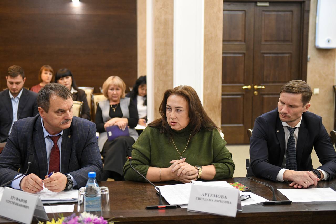 Хакасия продолжает наращивать объемы экспорта Хакасия продолжает наращивать объемы экспорта