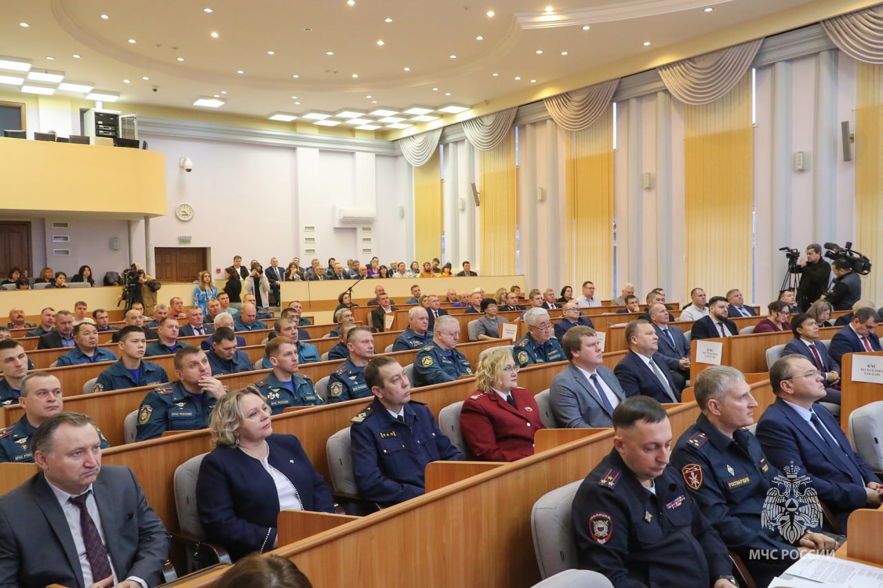 Главное — безопасность людей: подвели итоги года в сфере ГО и ЧС в Хакасии Главное — безопасность людей: подвели итоги года в сфере ГО и ЧС в Хакасии