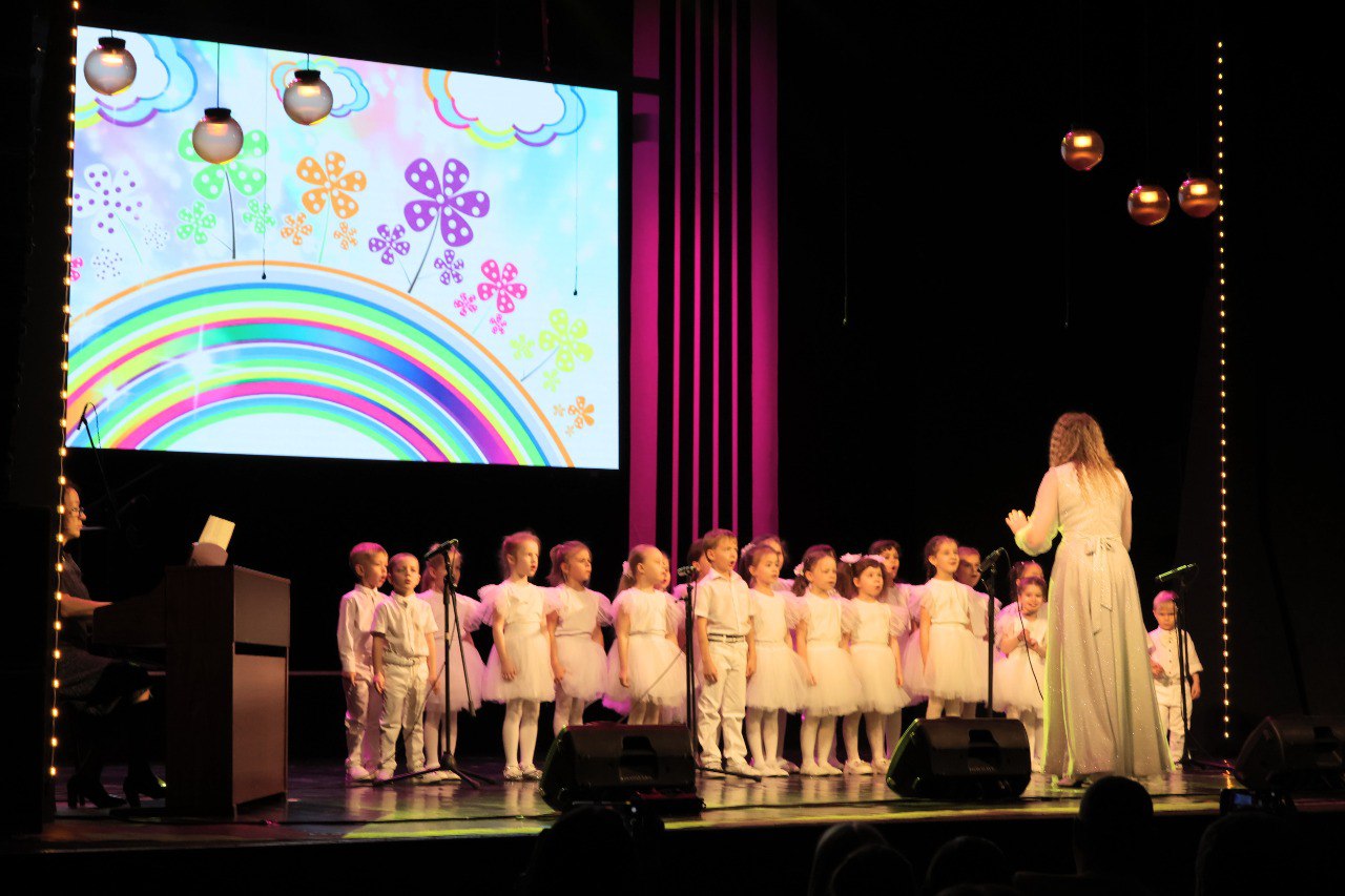 Концерт-память, концерт-благодарность, концерт-признание человеку, оставившему яркий след в истории Абакана, города, который по прошествии времени так и продолжает жить «в режиме Булакина» Концерт-память, концерт-благодарность, концерт-признание человеку, оставившему яркий след в истории Абакана, города, который по прошествии времени так и продолжает жить «в режиме Булакина»