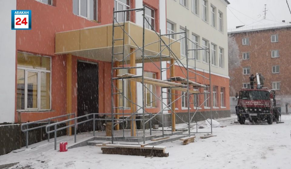 29 декабря — финальная приёмка строительной готовности 10-й абаканской школы после капремонта